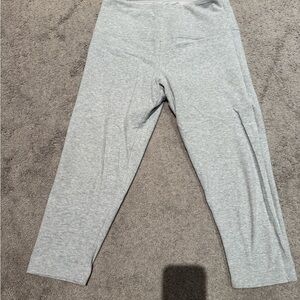 Women's Light Gray Capris leggings
